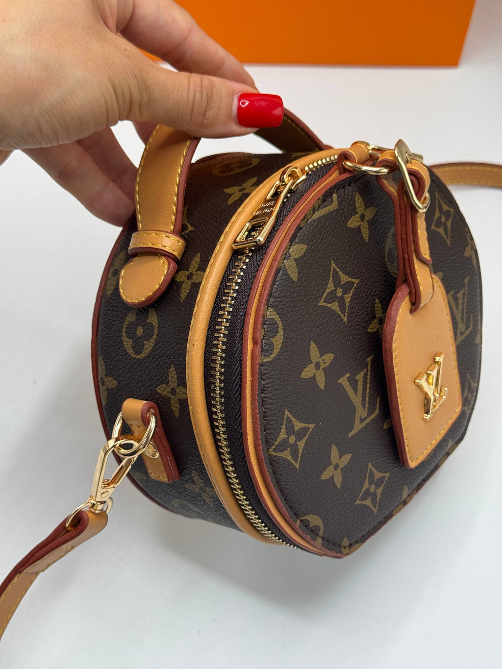 Louis Vuitton Mini Round Monogram