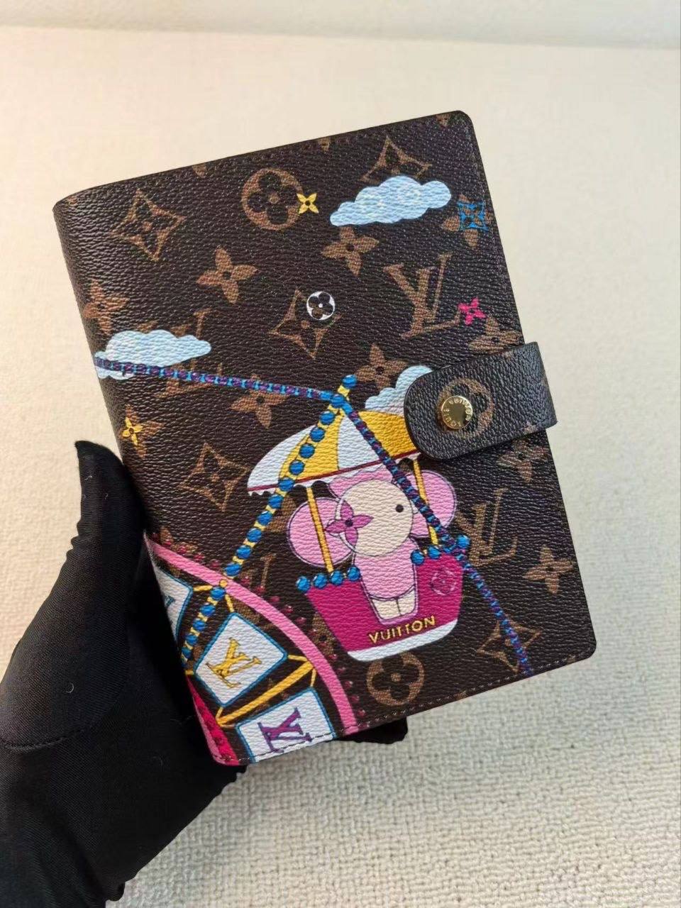 Louis Vuitton Δερμάτινη Ατζέντα – Genuine Leather Planner
