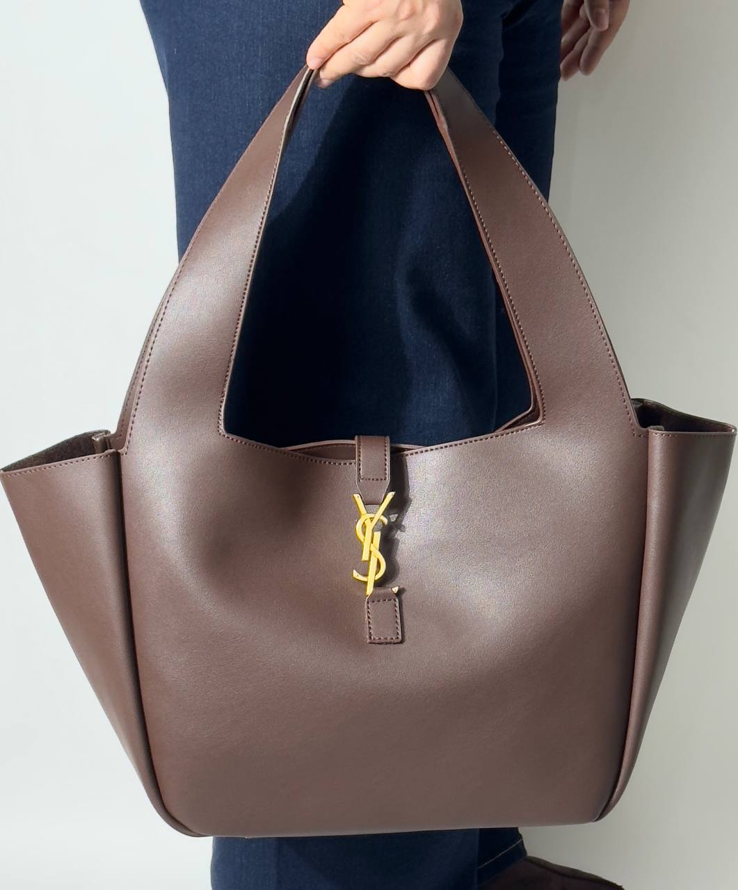YSL Saint Laurent Le 5 À 7 Bea – Καφέ