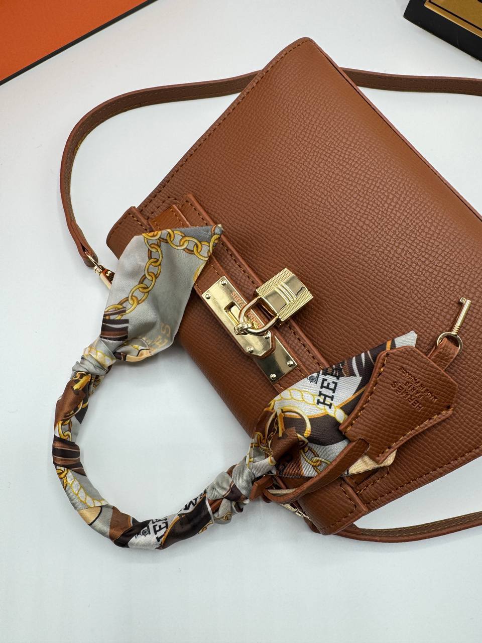 Hermès Mini Kelly Black Bag με Twilly – Καφέ