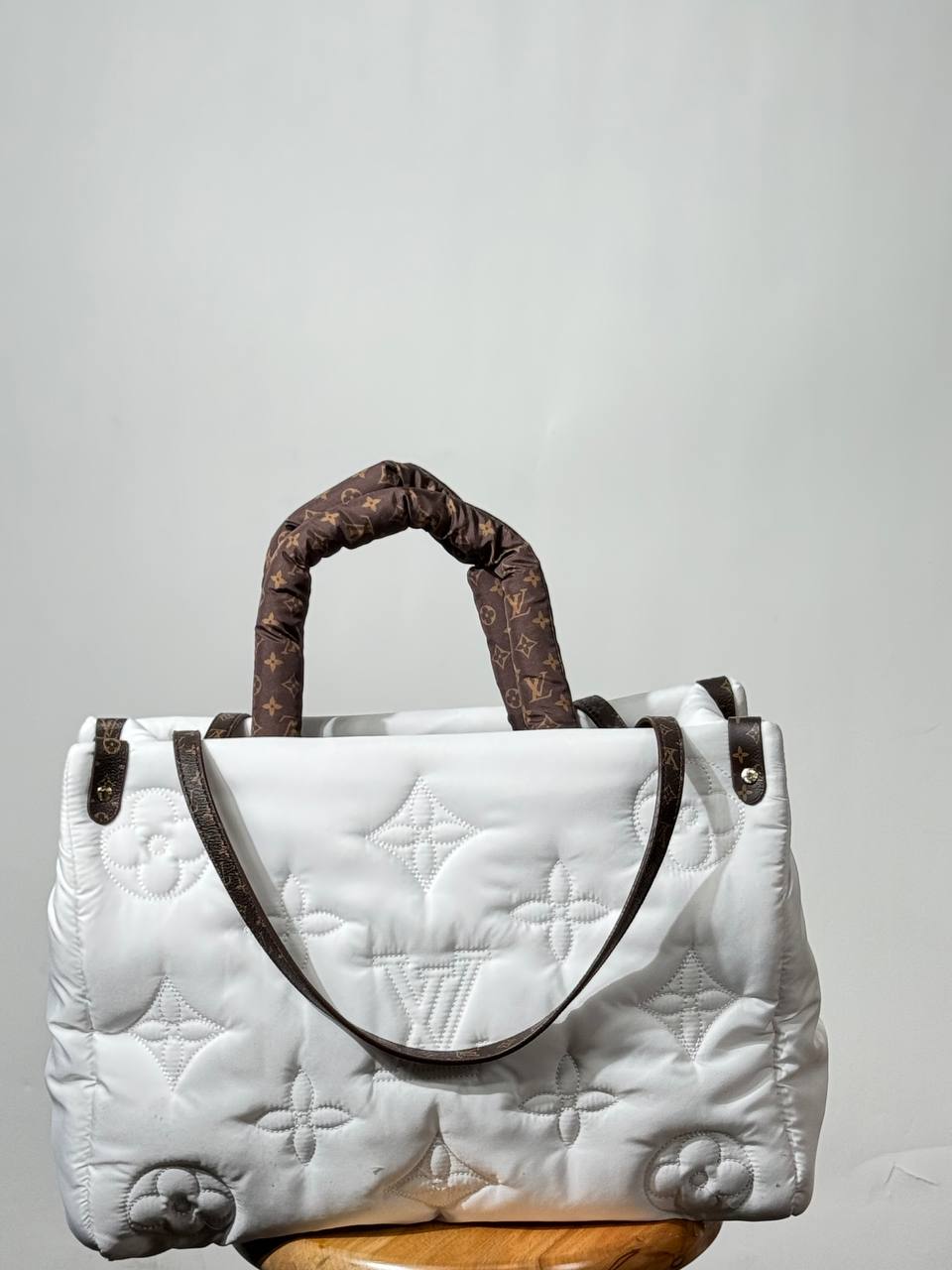 Louis Vuitton Pillow OnTheGo Tote Monogram - White