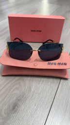 Miu Miu MU54YS - Rimless Γυαλιά Ηλίου με Χρυσές Λεπτομέρειες