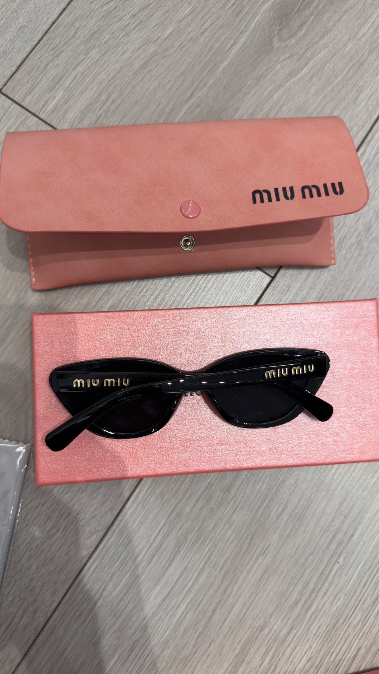 Miu Miu Μαύρα Cat-Eye Γυαλιά Ηλίου