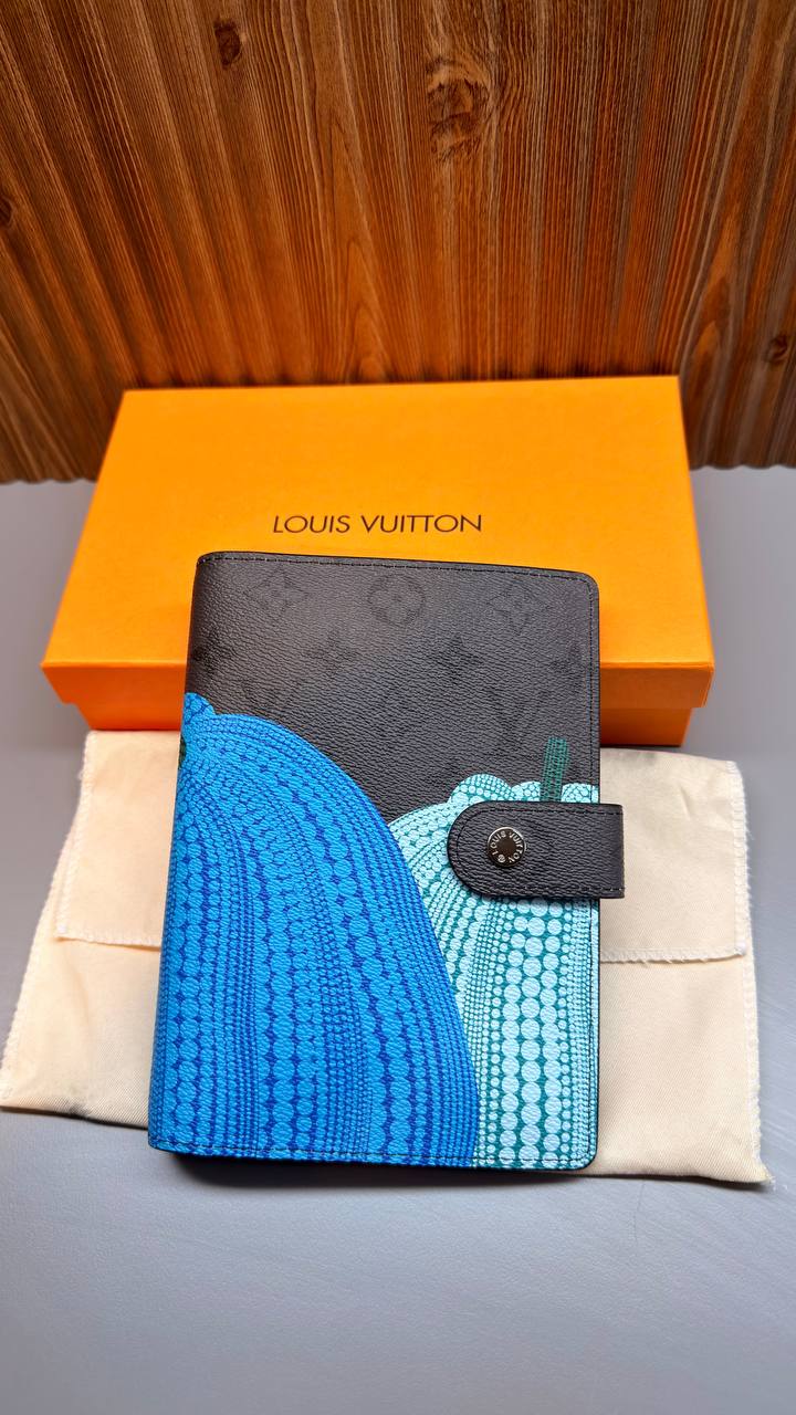 Louis Vuitton Δερμάτινη Ατζέντα – Genuine Leather Planner