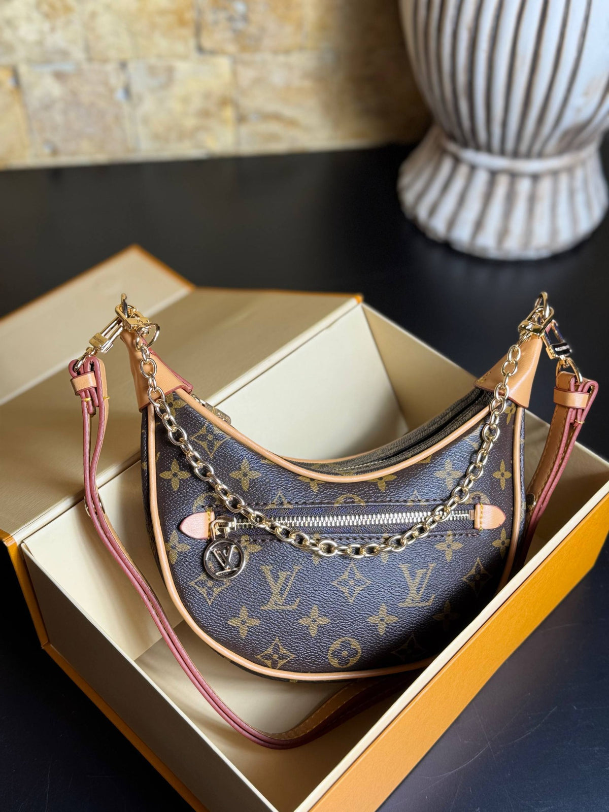 Louis Vuitton Loop M81098 Monogram με αλυσίδα και λουράκι