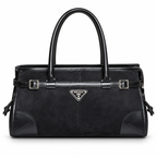 Prada Bonnie μαύρη – λευκό φόντο