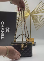 CHANEL Τσάντα Mακιγιάζ με Καθρέφτη