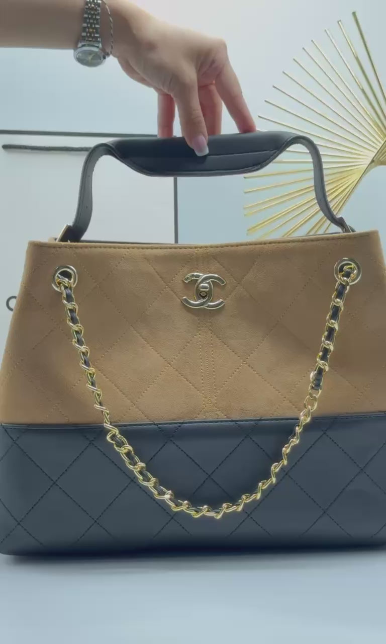 Chanel 25A Hobo Bag μαύρη καπιτονέ τσάντα