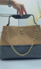 Chanel 25A Hobo Bag μαύρη καπιτονέ τσάντα